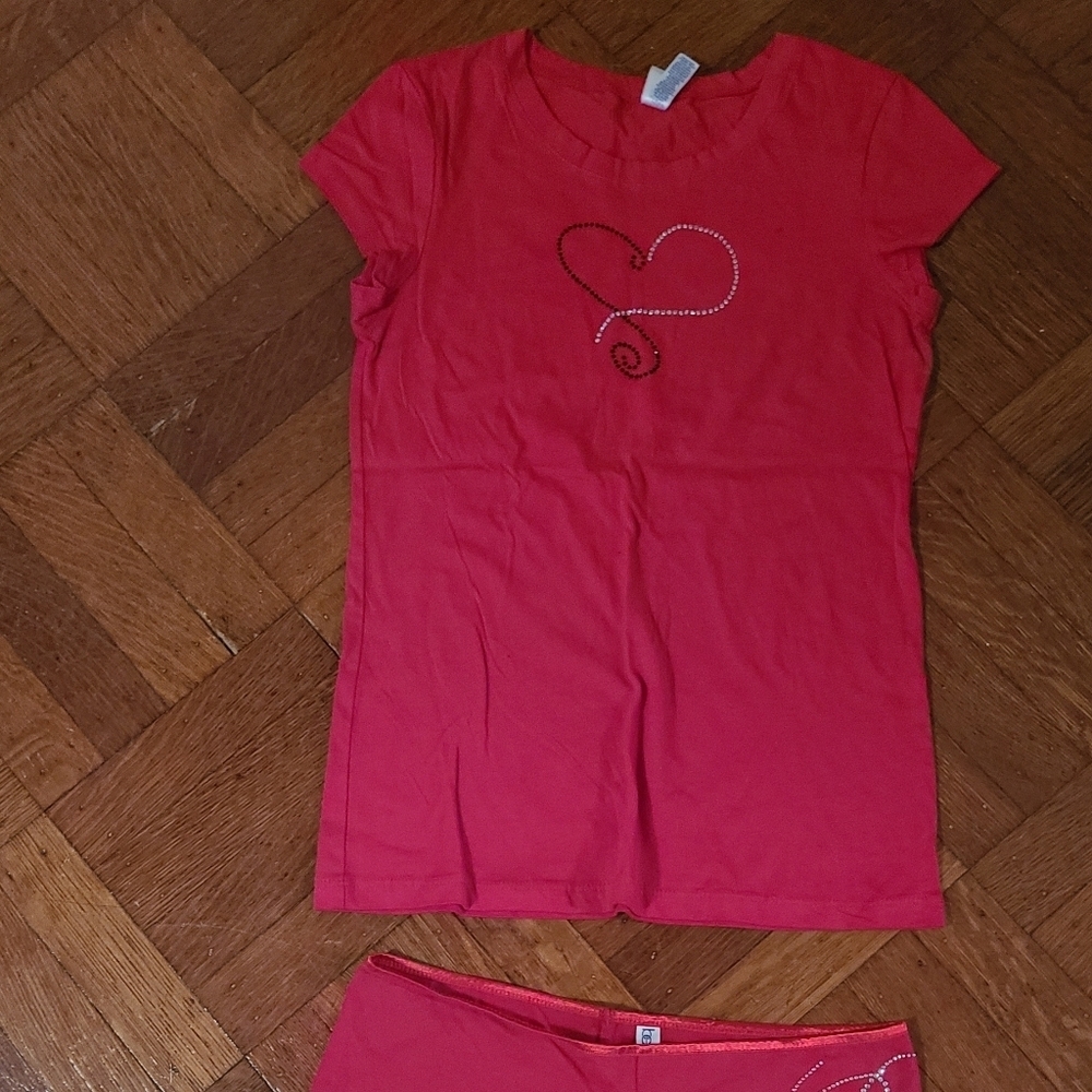 Shades of love red t shirt w booty shorts sm top